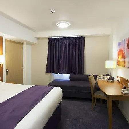 Premier 3* Bradford (West Yorkshire)